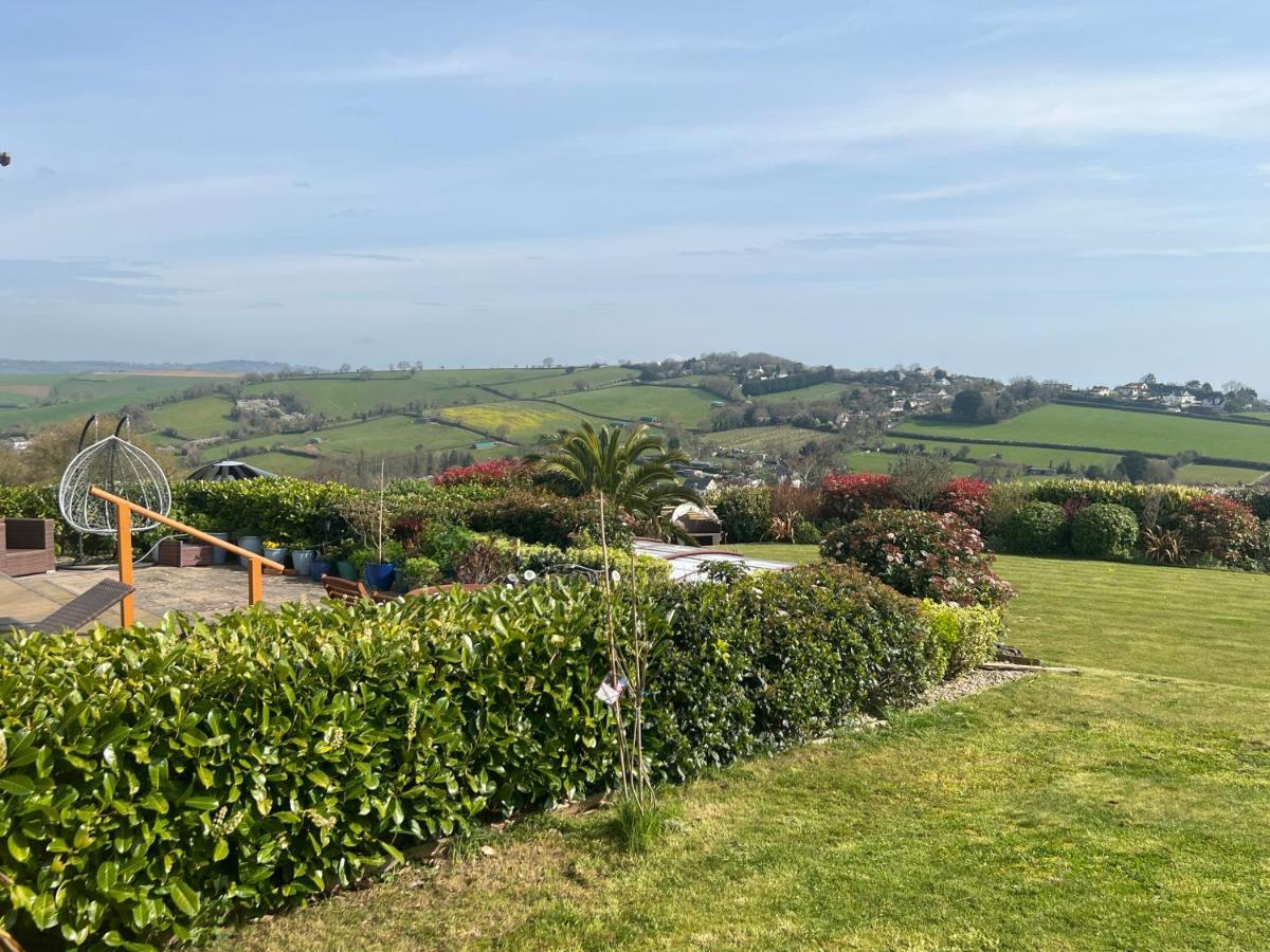 Halekulani Devon Homestay Torquay Esterno foto