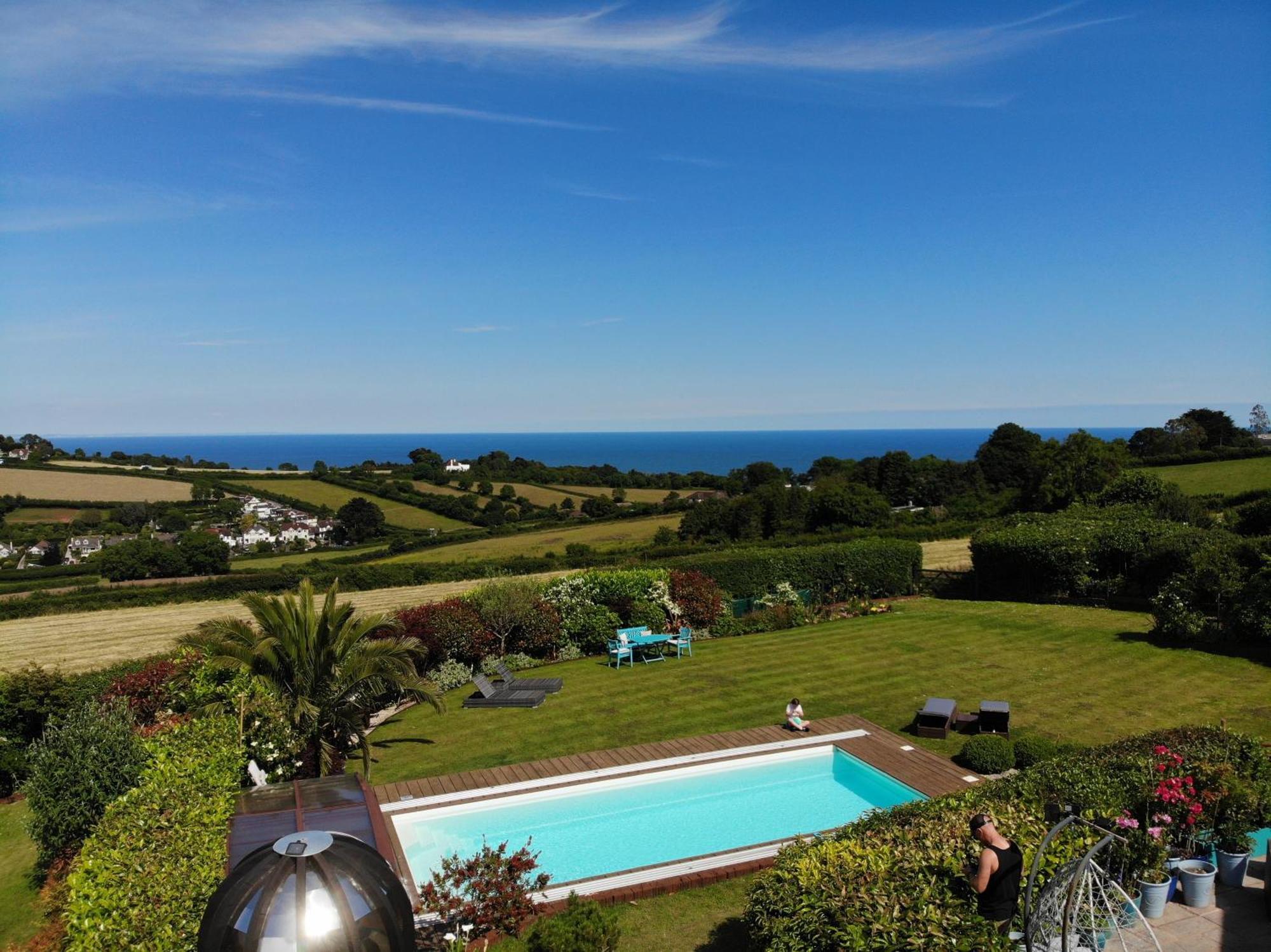 Halekulani Devon Homestay Torquay Esterno foto