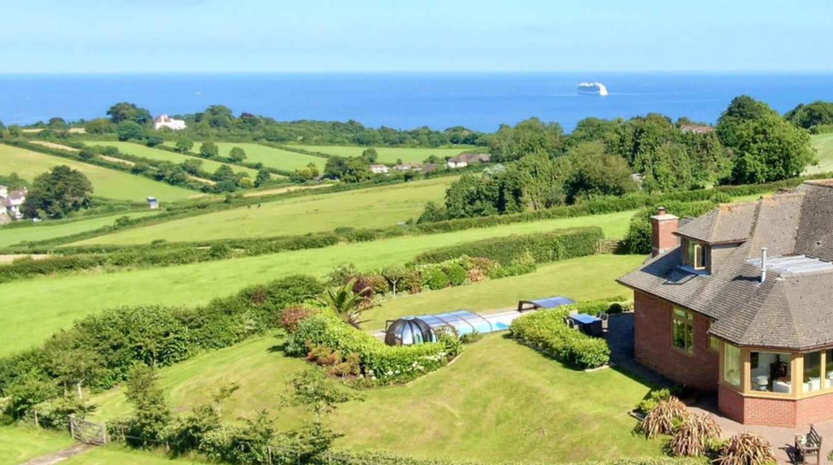 Halekulani Devon Homestay Torquay Esterno foto